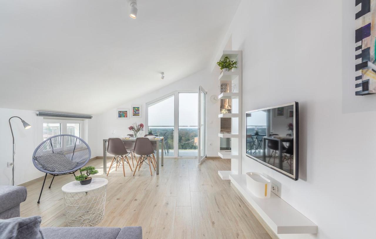 Apartment Serena, Sea View,
