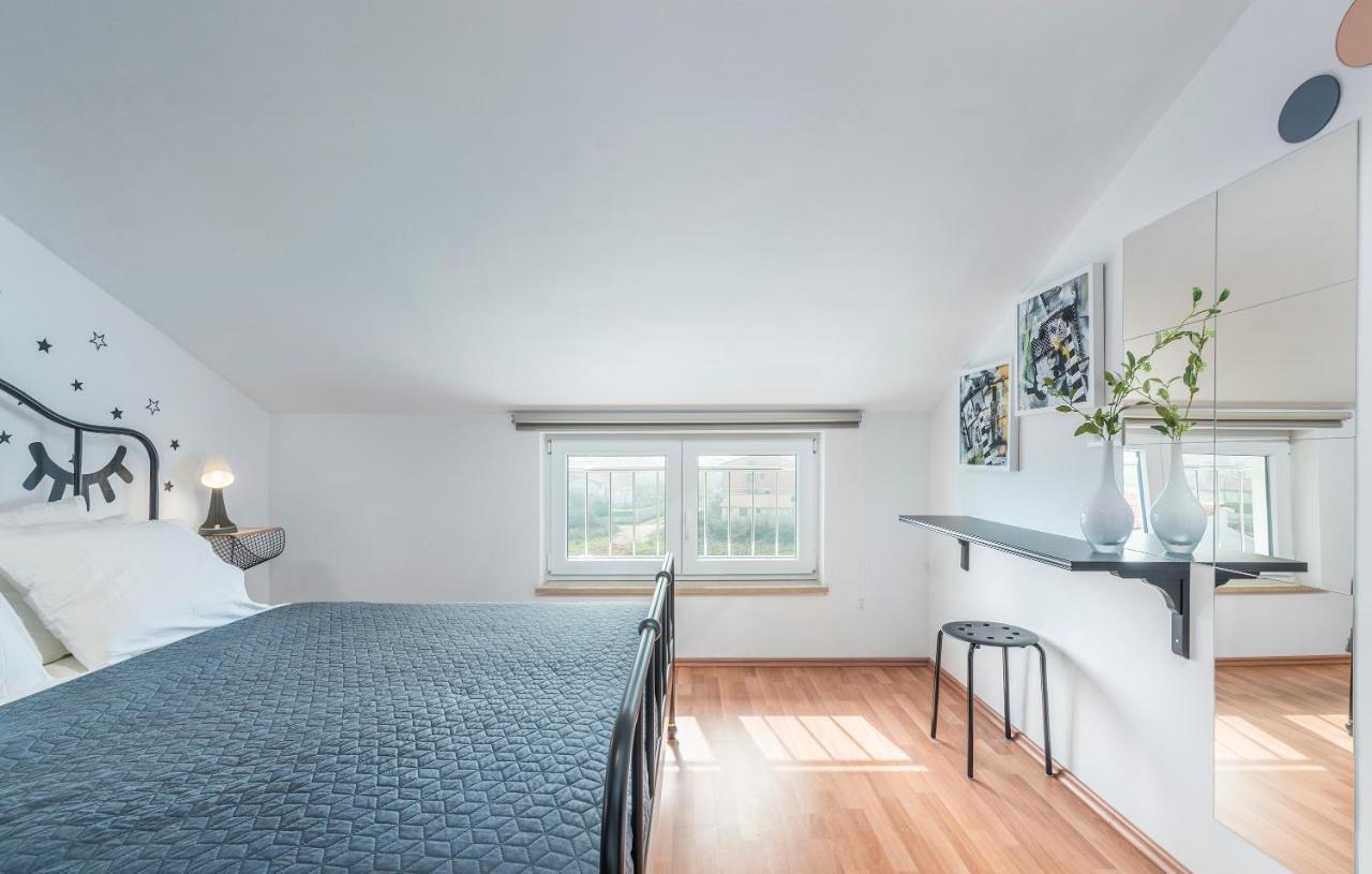 Serena, Sea View, Apartman Peroj